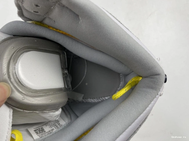 1 Light Smoke Switch High Jordan CW6576-100 - Air 0217